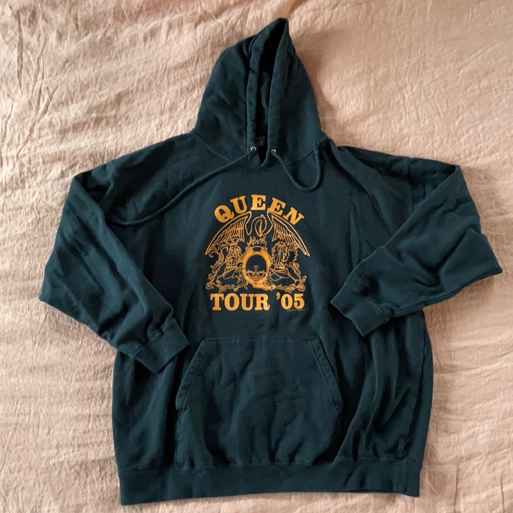 Vintage Queen 2005 Tour Sweatshirt - Size XL